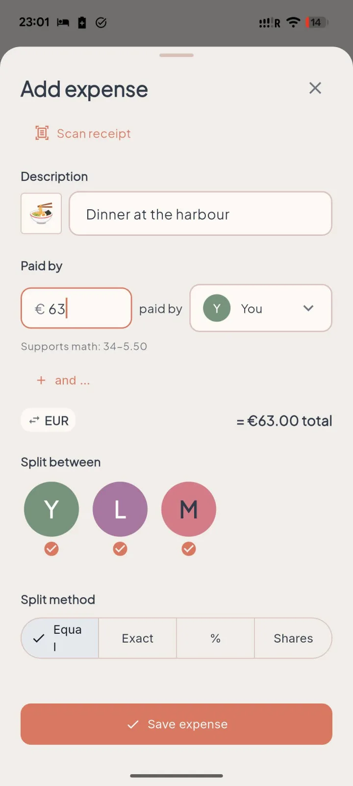 Ekran dodawania wydatku w evvnly: kolacja w porcie, 63 €, zapłacone przez Ciebie, podzielone równo na trzy osoby.